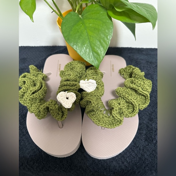 Fancy Flip Flops - Picture 3 of 5